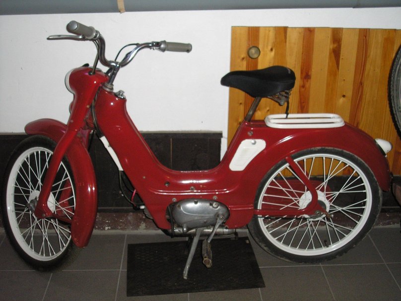 Ява Яветта 551