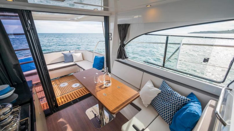 Антарес 11 катер