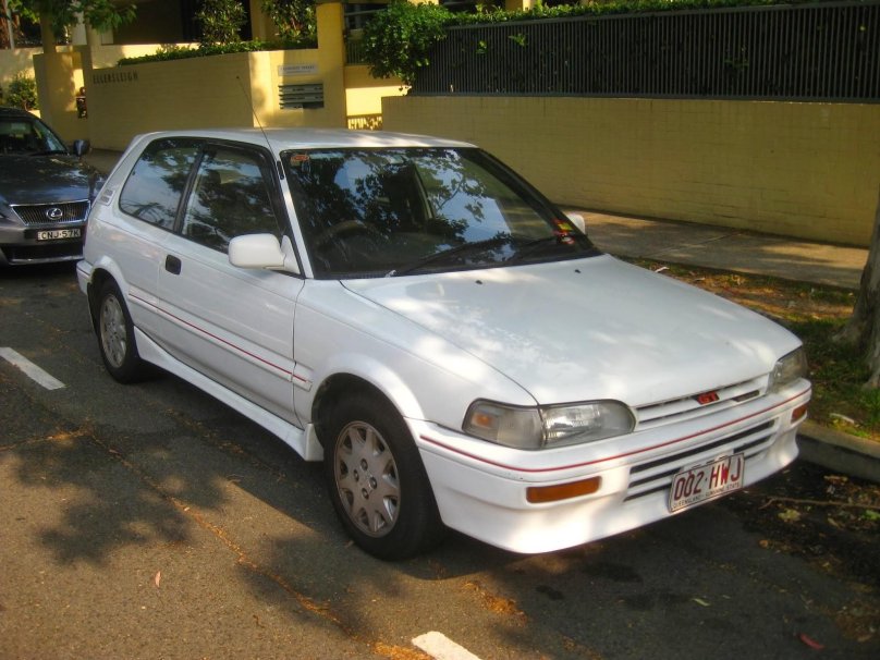 Toyota Corolla FX ae92