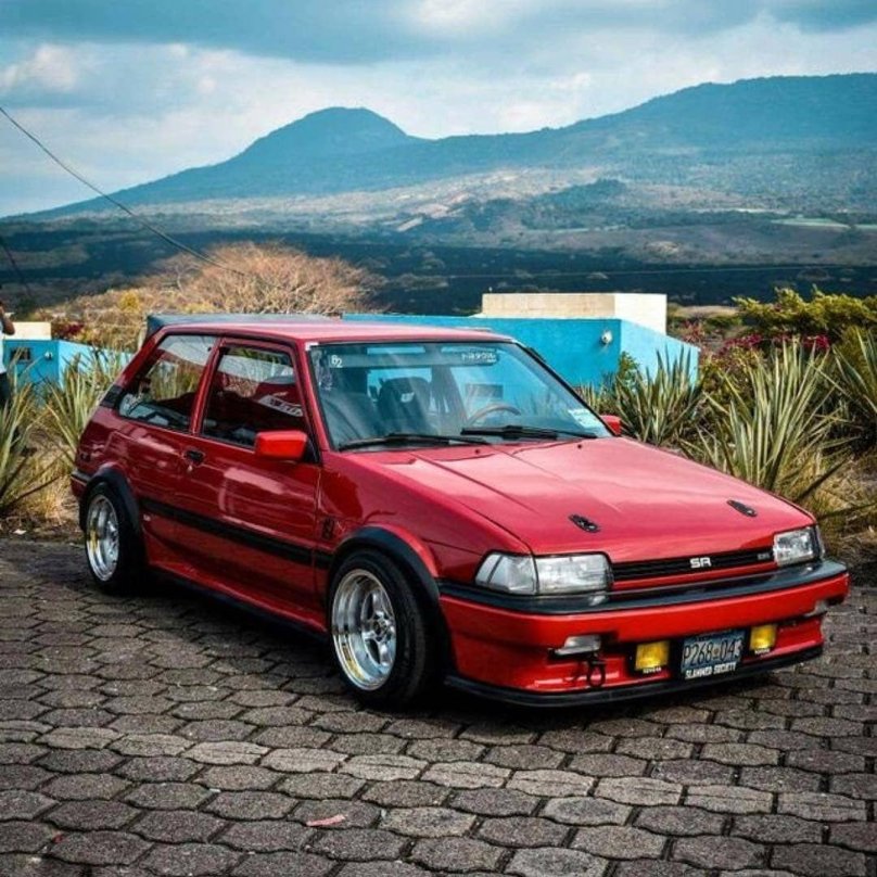 Toyota Corolla ae82