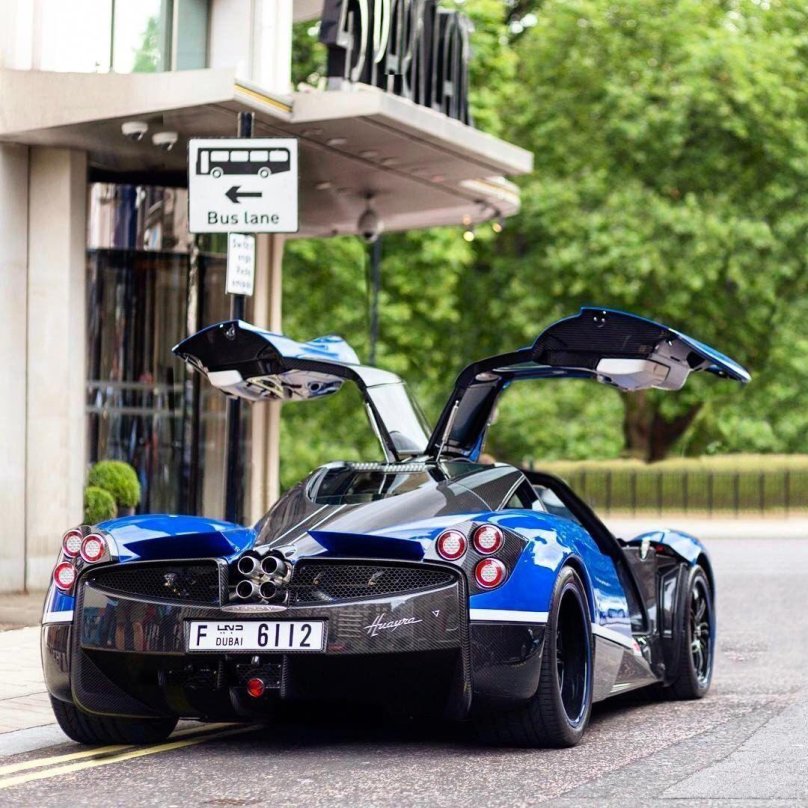 Мазерати Пагани