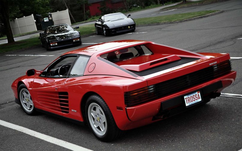 Машина Ferrari Testarossa