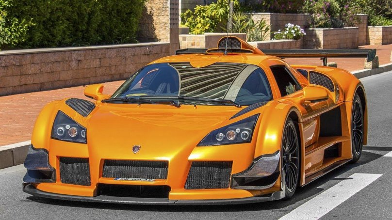 Аполло спорт машина