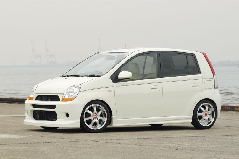 Daihatsu Mira стенс