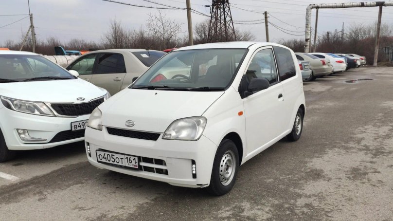 Daihatsu Mira l250