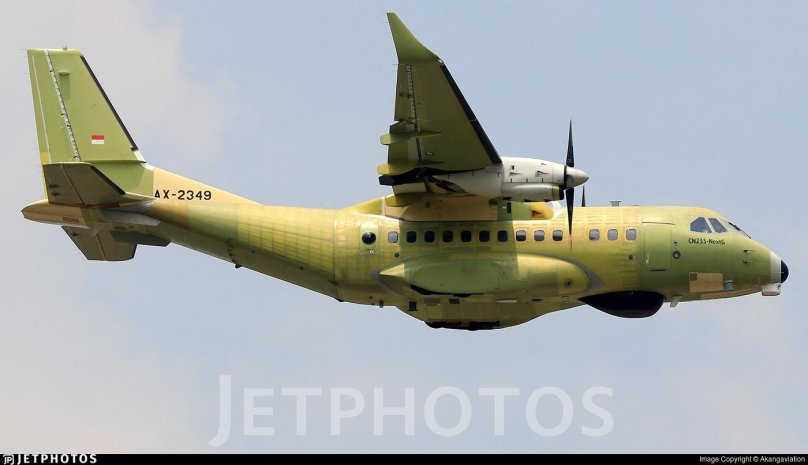 Indonesian Aerospace CN-235 Кок пит
