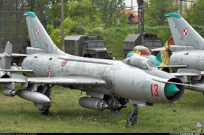 Су-7б самолет