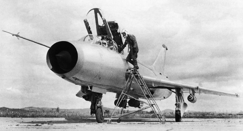 Су-7 истребитель