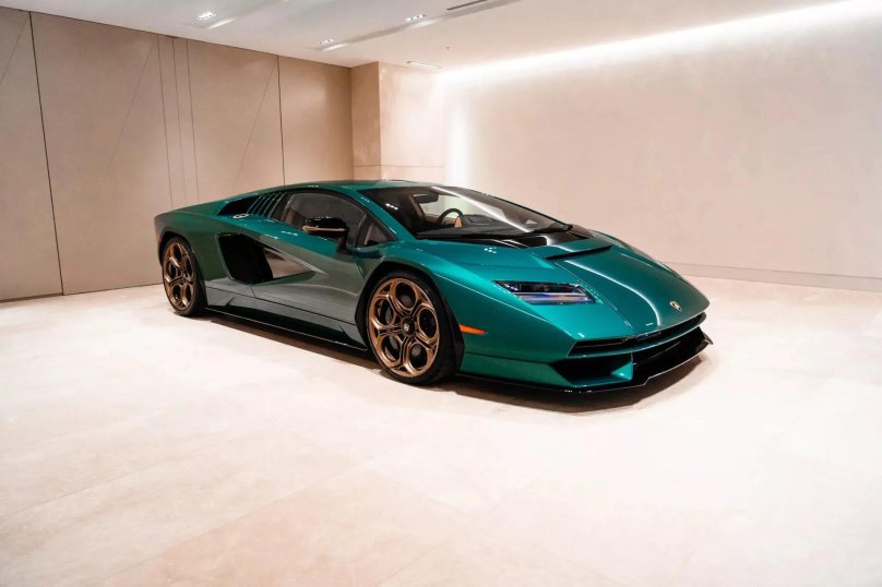 Lamborghini Aventador lp700-4