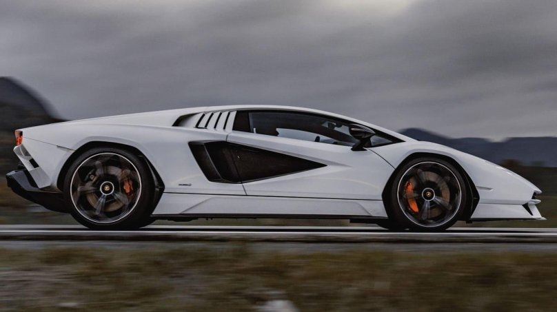 Lamborghini Countach LP 800-4