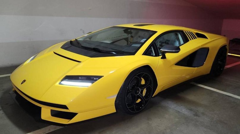 Новый Ламборгини коунтач