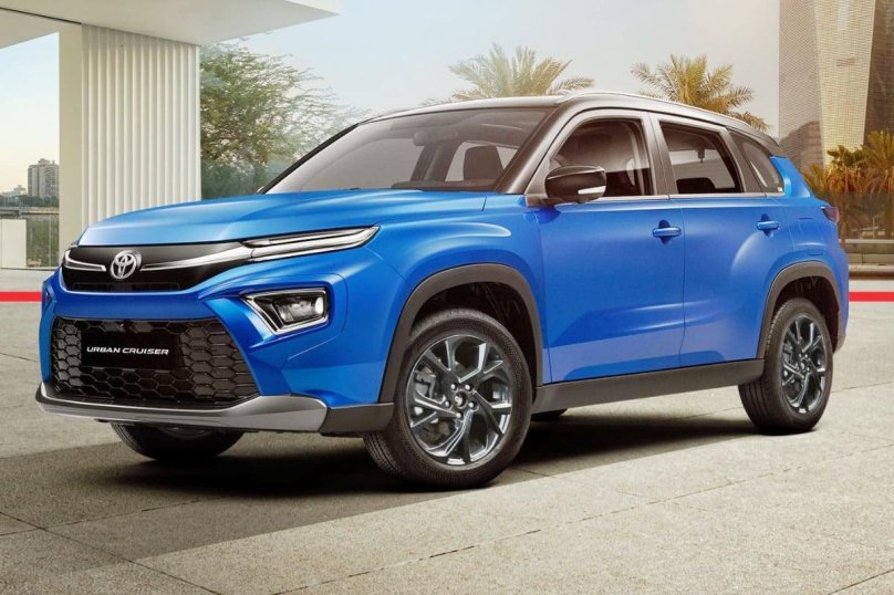 Тойота Урбан Крузер 2023 фото
