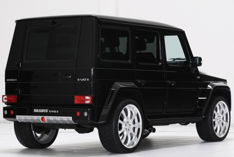 Mercedes-Benz Brabus g v12 s Widestar