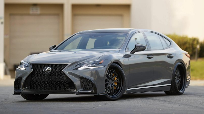 Лексус лс 500 f Sport