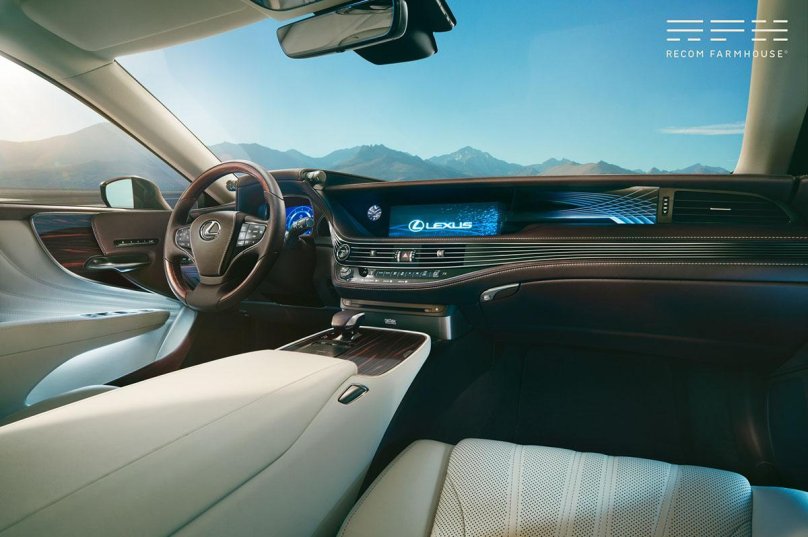 Лексус лс500 2016