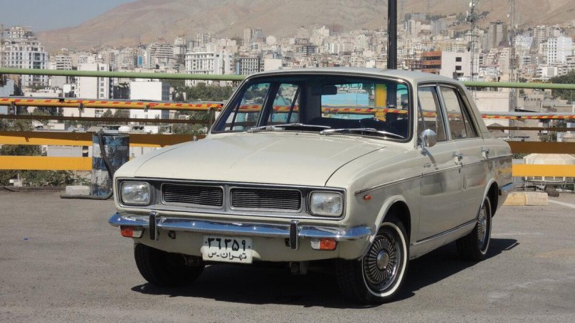 Paykan Deluxe