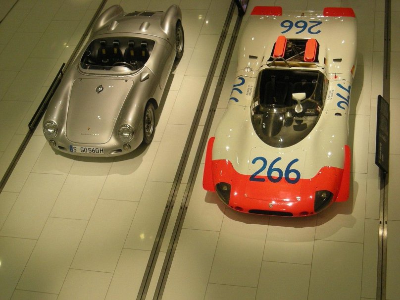 Музей Порше в Штутгарте