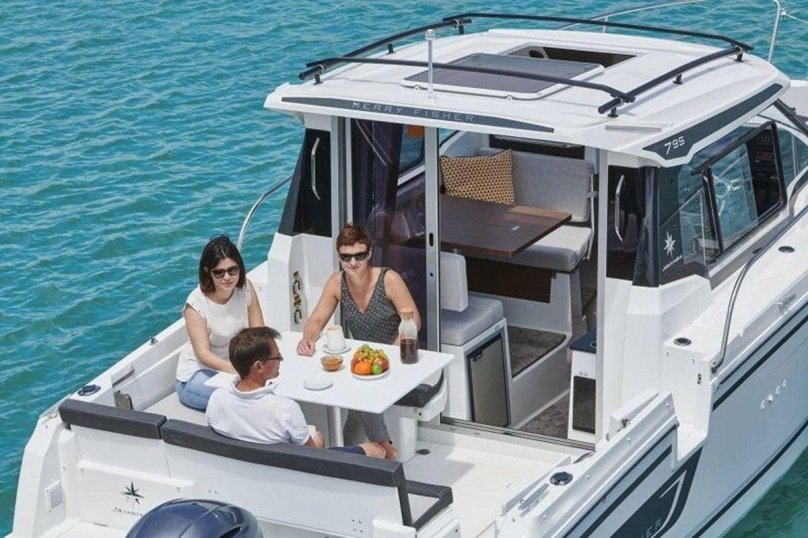 Jeanneau модель Merry Fisher 795