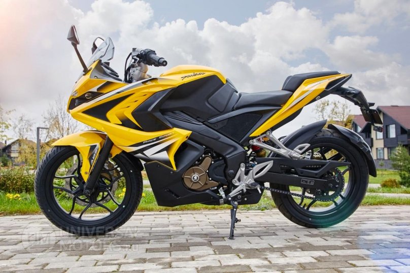 Bajaj Pulsar RS 200