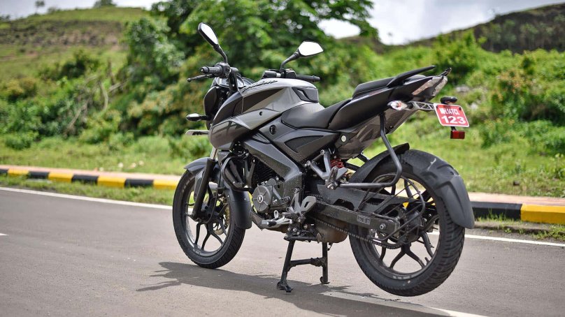 Мотоцикл Bajaj Pulsar 200 NS