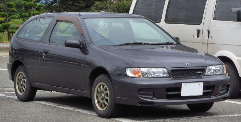 Nissan Pulsar n15 хэтчбек