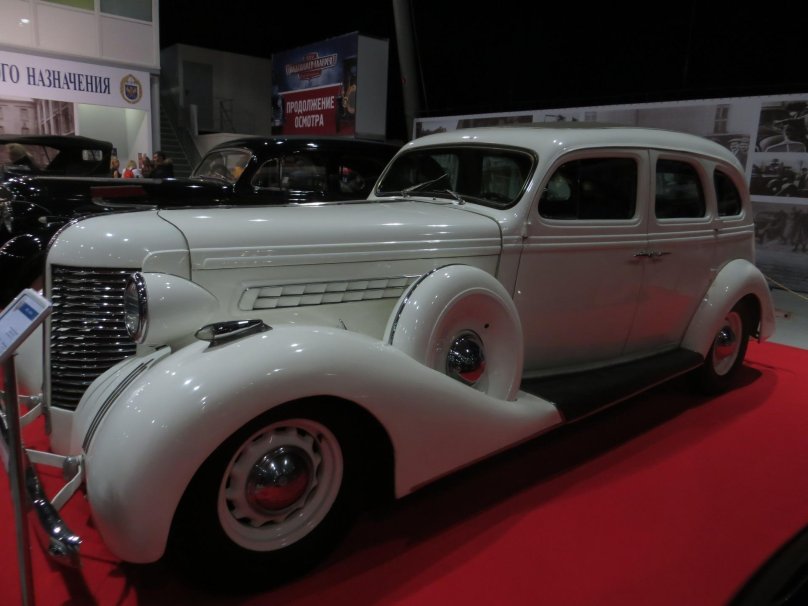 ЗИС лимузин