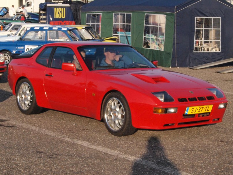 Porsche 924 1983