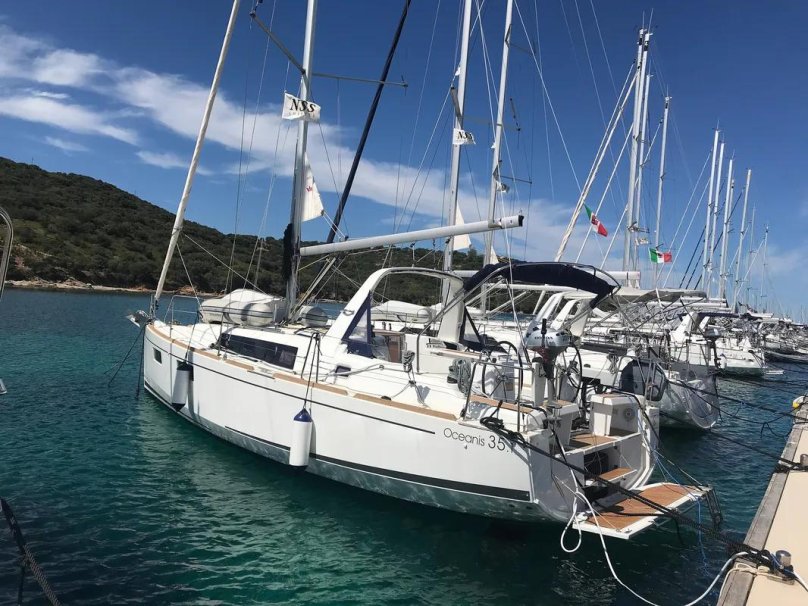 Beneteau oceanis 35