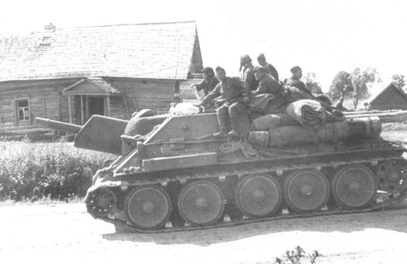 Су-122 самоходная Артиллерийская