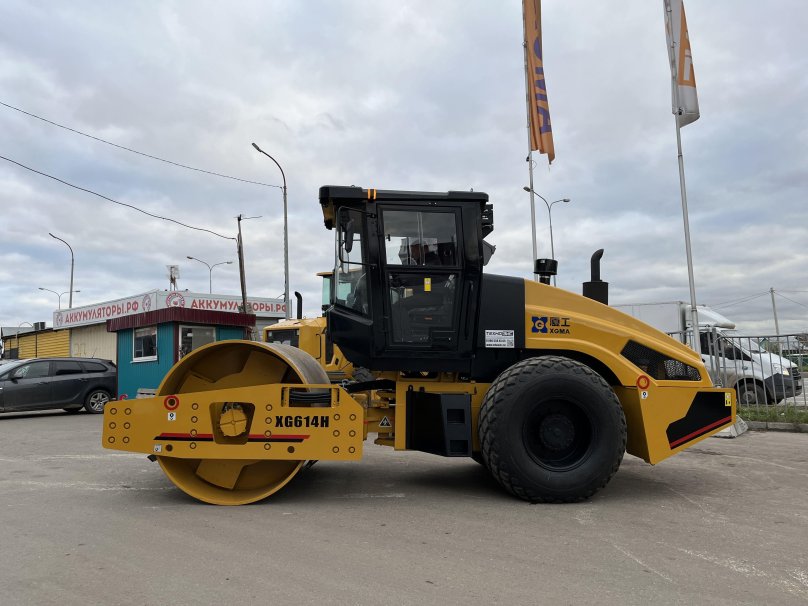 Каток XGMA xg614