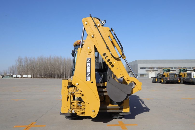 Экскаватор-погрузчик Ensign bl988