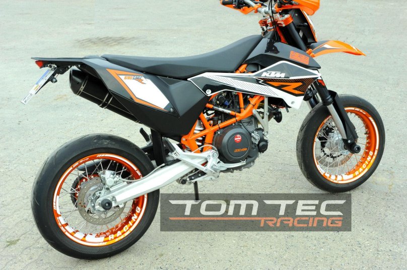 Наклейки на колесо КТМ