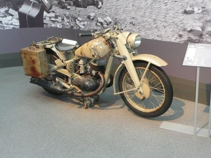 Мотоцикл DKW km200 - 1935 год.