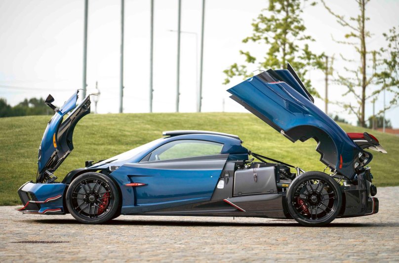 2022 Pagani Huayra Roadster
