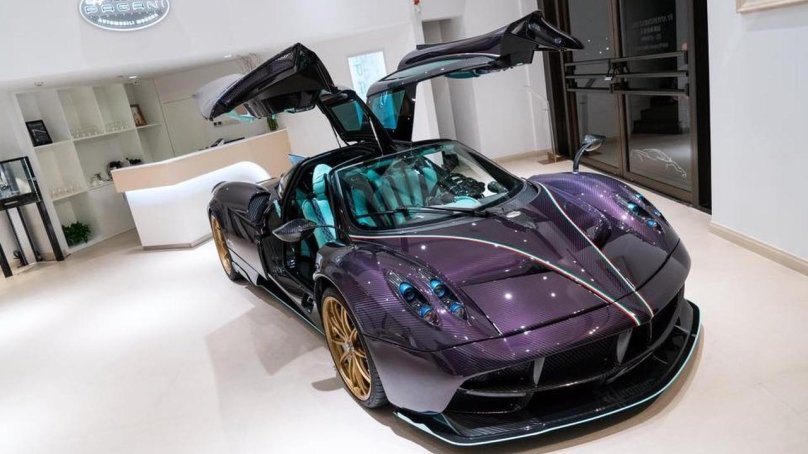 Pagani Huayra фиолетовый