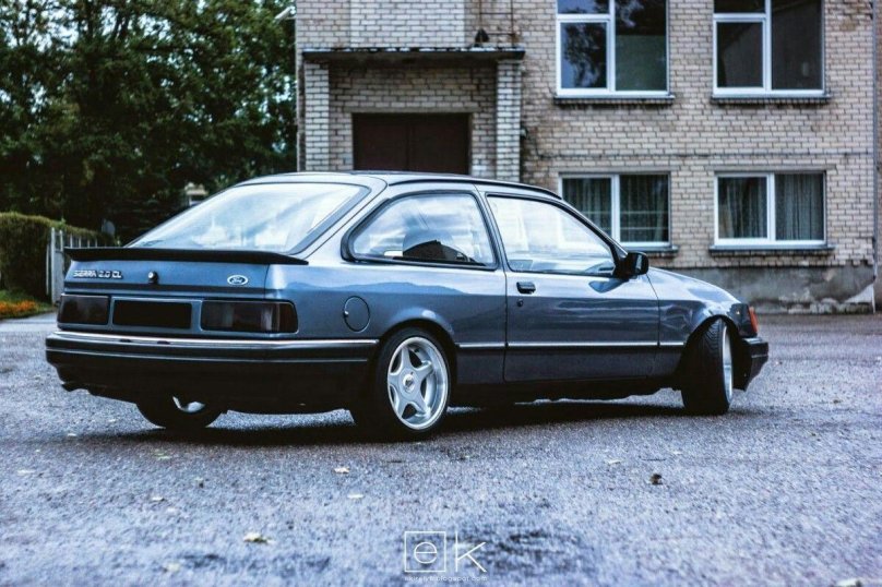 Ford Sierra Coupe