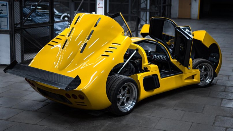 УЛЬТИМА ГТР 2001