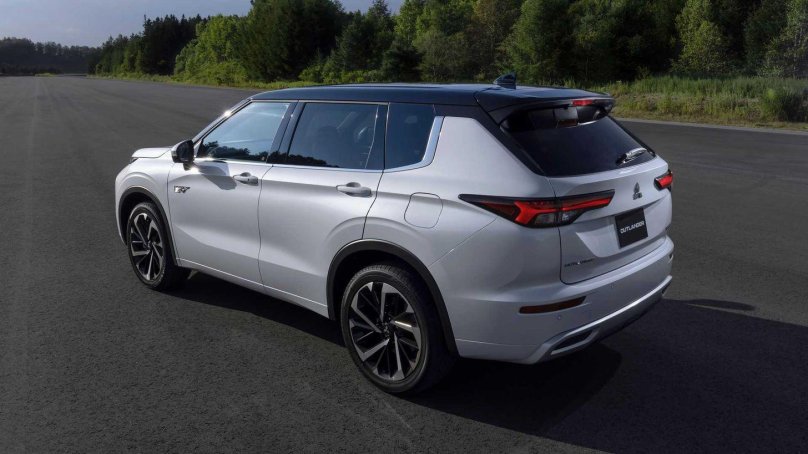 Mitsubishi Outlander PHEV 2022