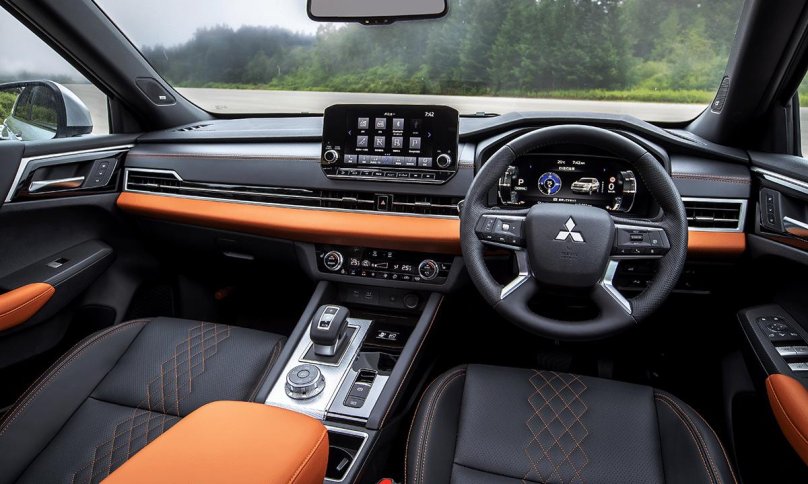 2023 Mitsubishi Outlander PHEV