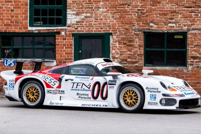 Porsche 911 gt1 le mans