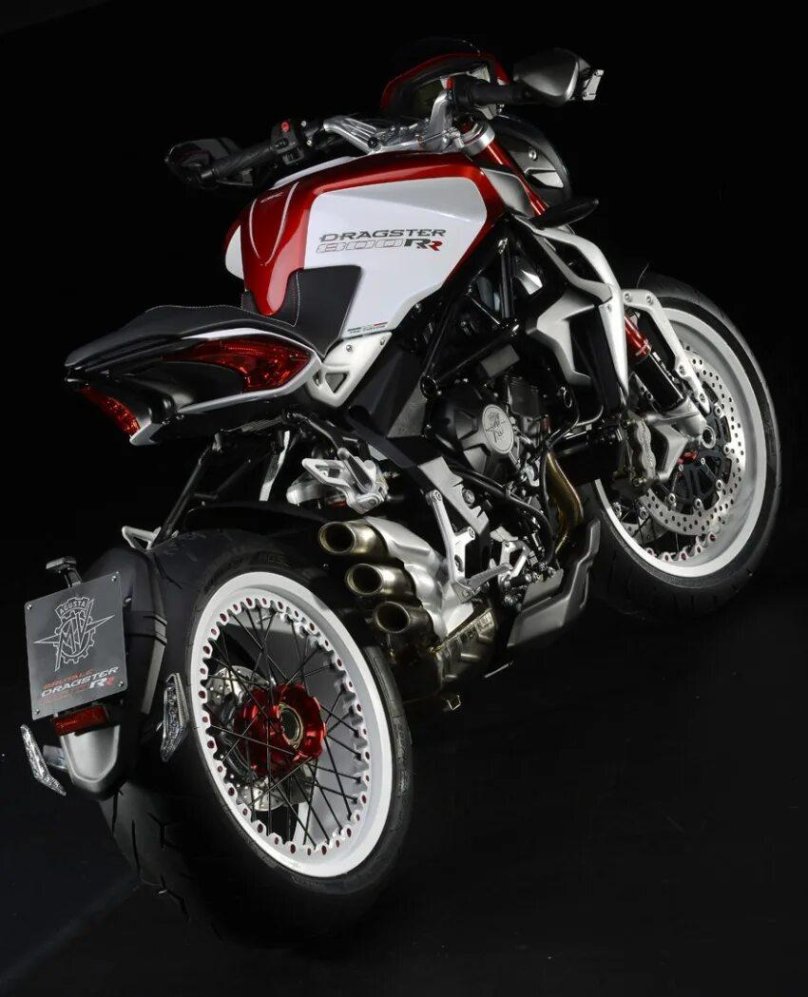 MV Agusta brutale 800 Dragster RR