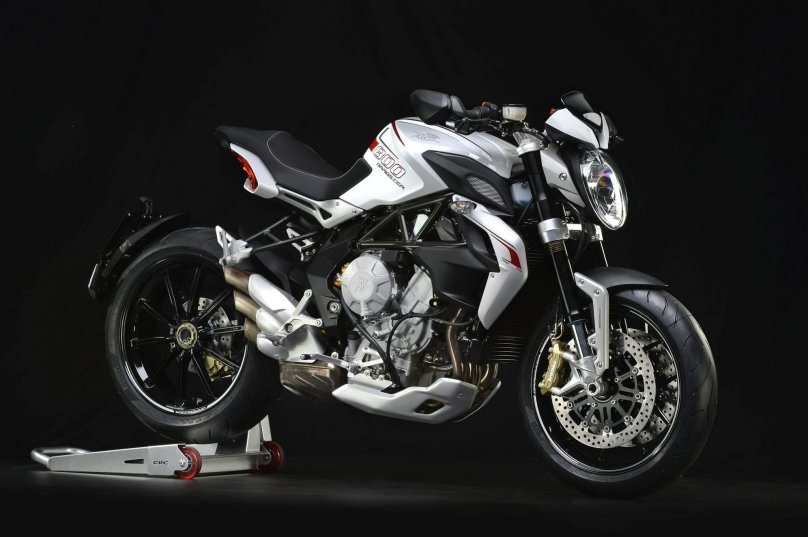 Мотоцикл MV Agusta brutale
