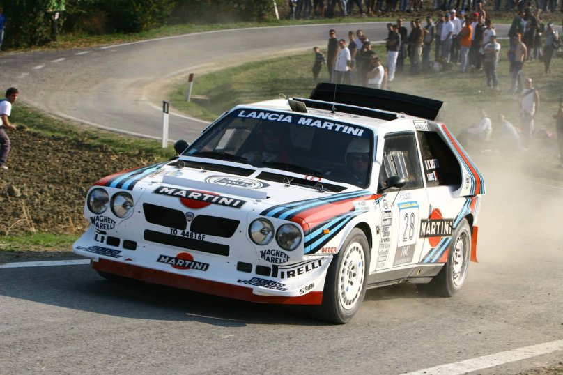 Lancia Delta s4 Group b