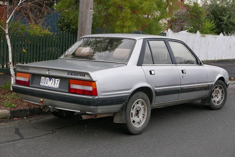Peugeot 505 седан