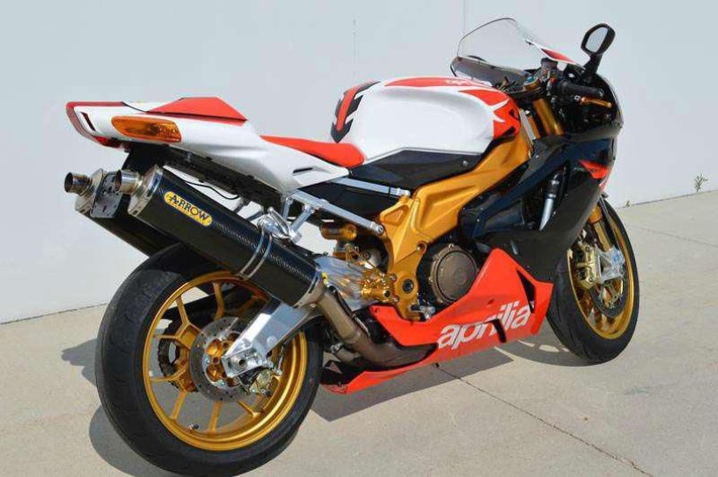 Aprilia RSV 1000 R Factory