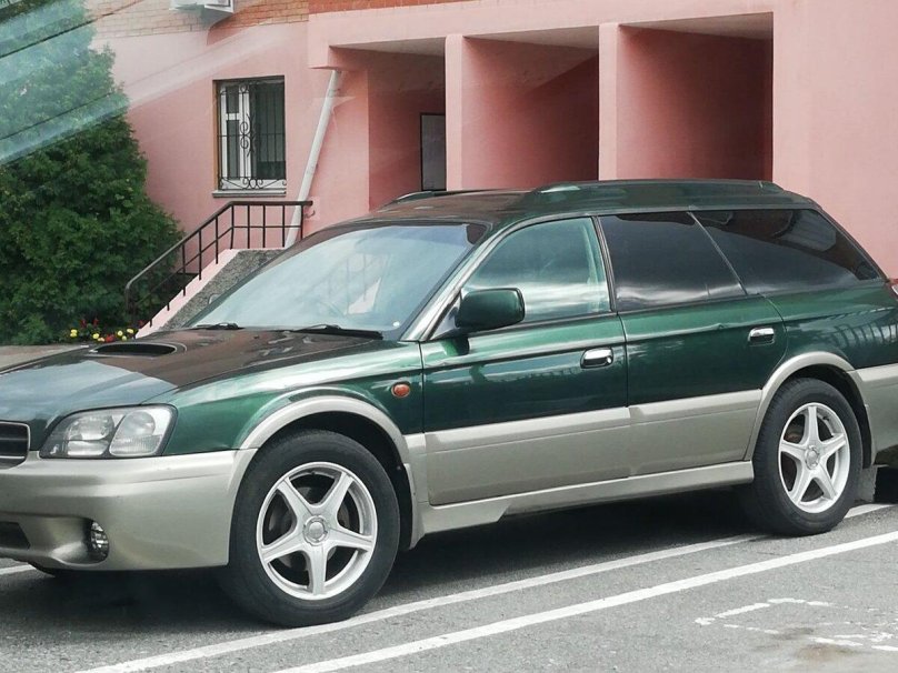Subaru Legacy Lancaster 6