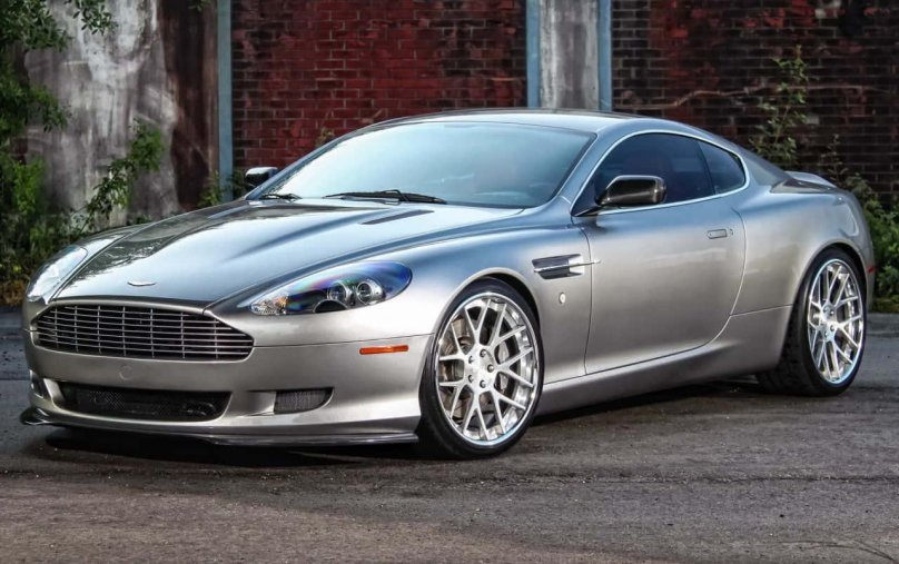 Aston Martin db9 автомобиль