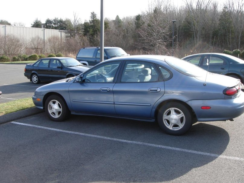 Ford Taurus 1996