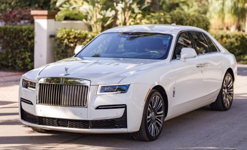 Роллс Ройс в Питере на рельсах