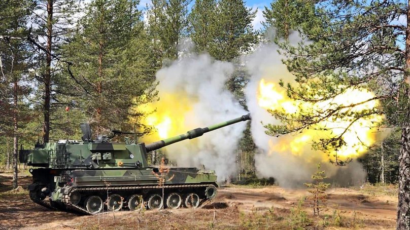 155-Мм самоходных гаубиц k9 «Тандер»